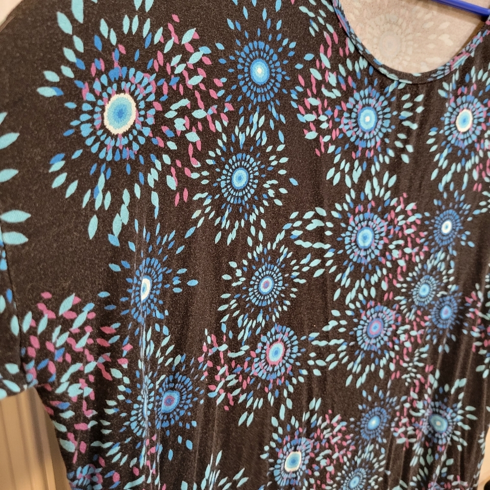 Lularoe Irma - Picture 3 of 5